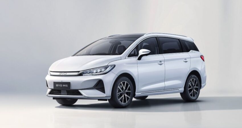 BYD M6 Mobil Listrik MPEV